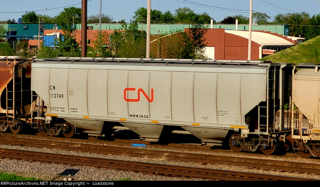 CN 113749